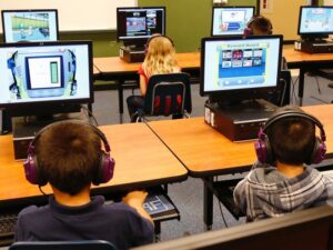 Howe Public Schools Justin Marshall Technology Coordinator  Role In Digital Literacy